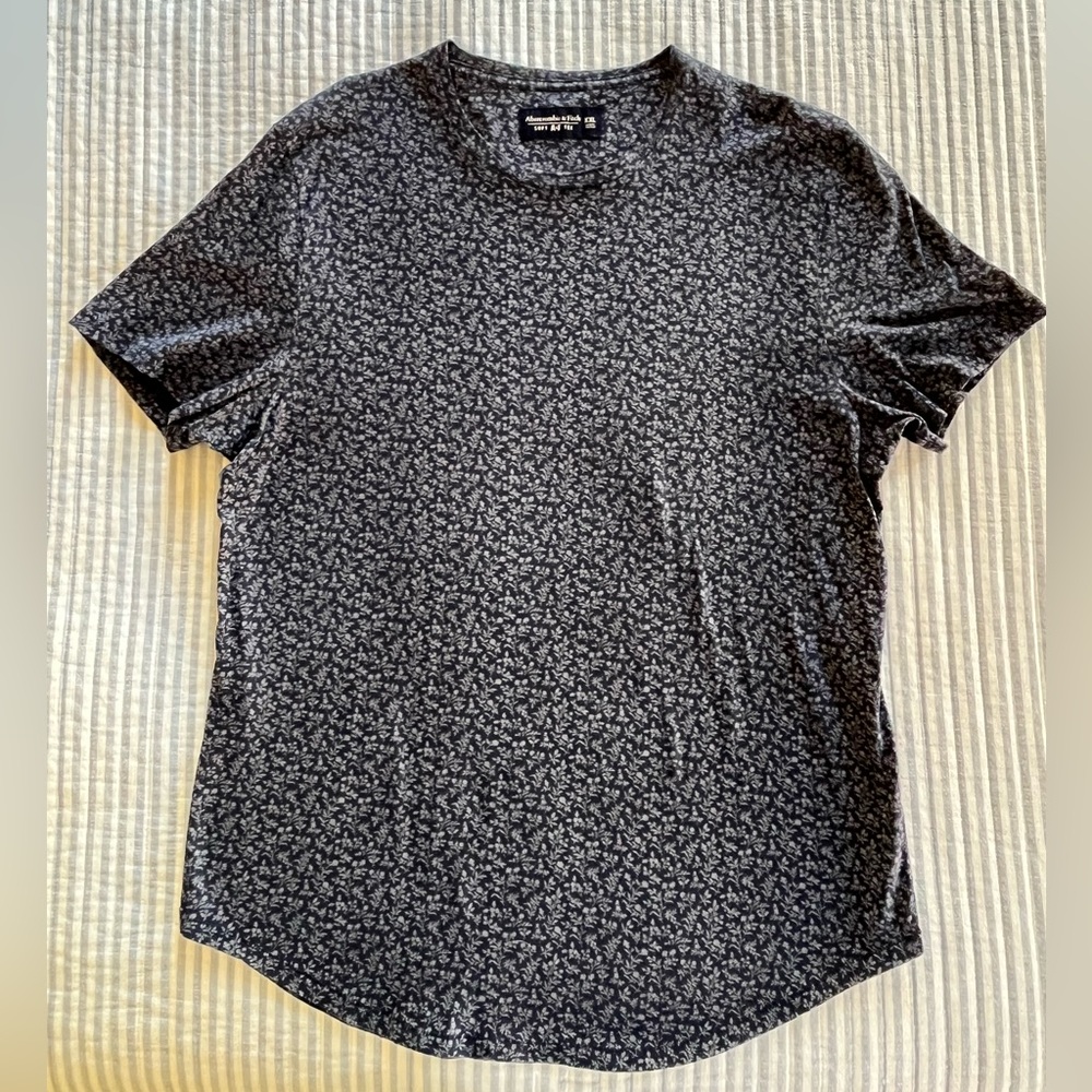 Abercrombie Men’s Soft Tee XXL